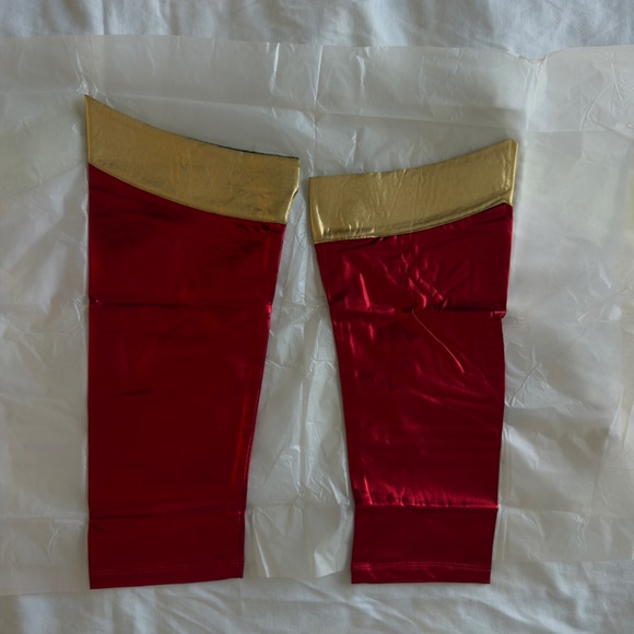 Supergirl DC Women’s Costume - Picture 5 of 7